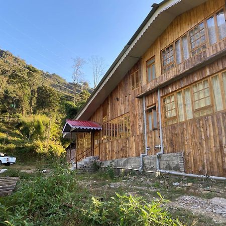 Bed and Breakfast Log Cabin In The Woods Gangtok Exterior foto