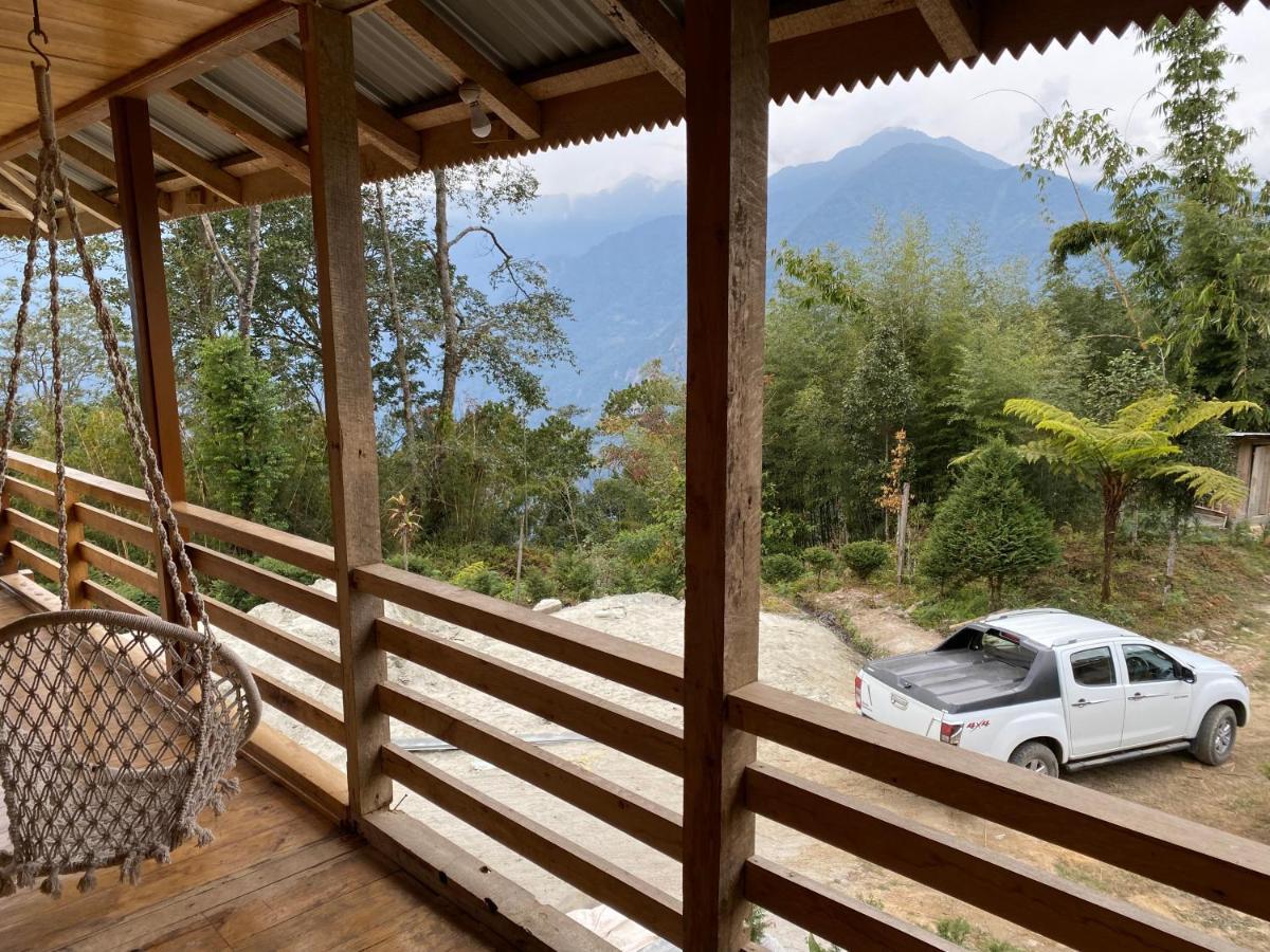 Bed and Breakfast Log Cabin In The Woods Gangtok Exterior foto