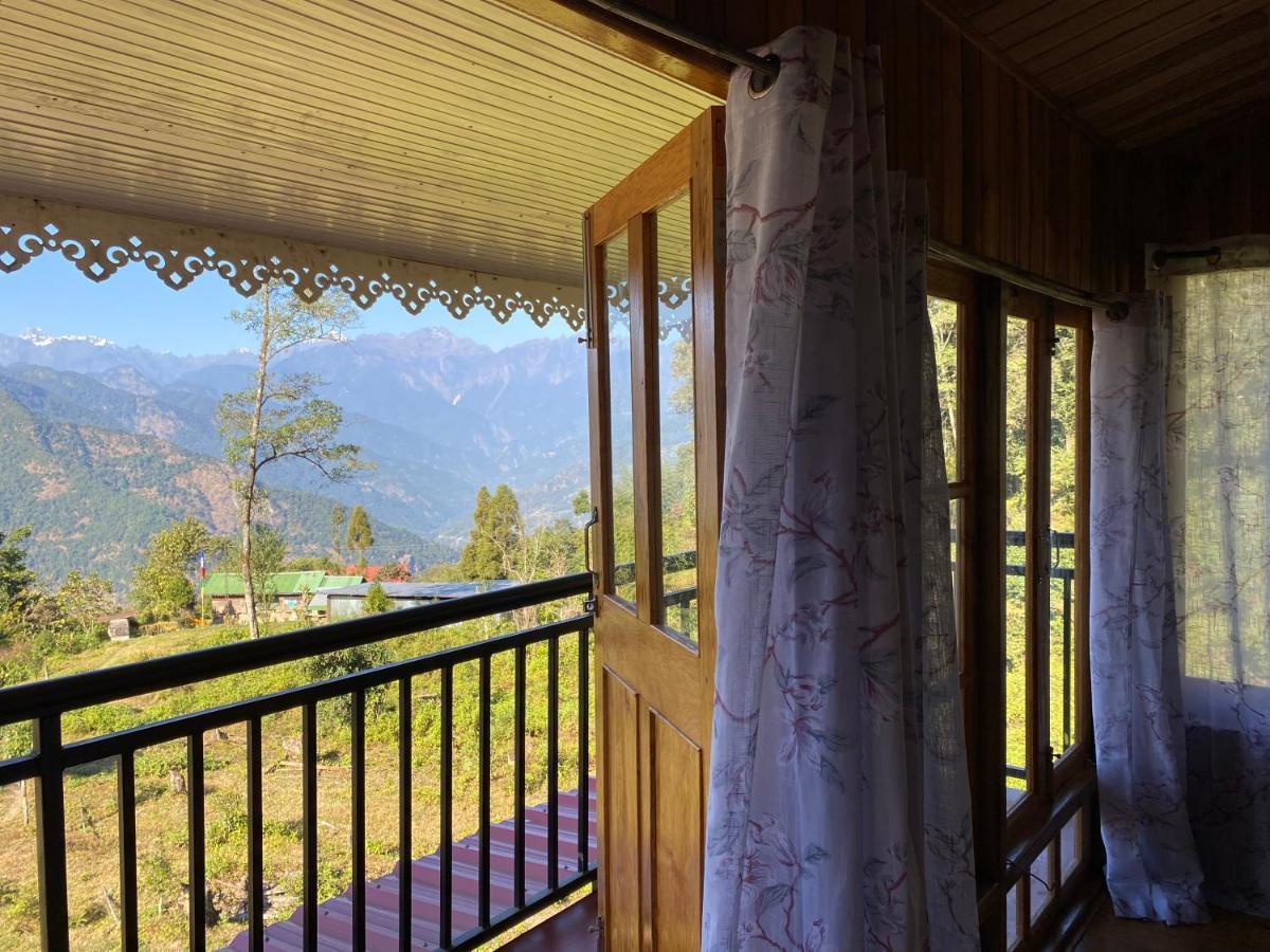 Bed and Breakfast Log Cabin In The Woods Gangtok Exterior foto
