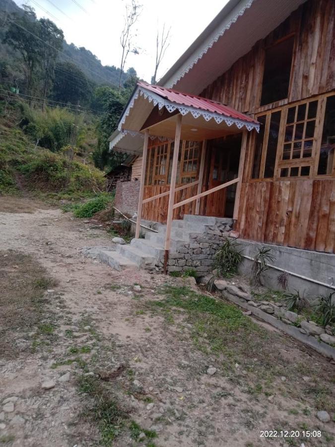 Bed and Breakfast Log Cabin In The Woods Gangtok Exterior foto